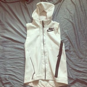 NWT Nike tank sweater